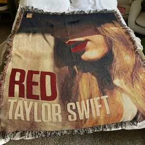 Taylor swift RED blanket
